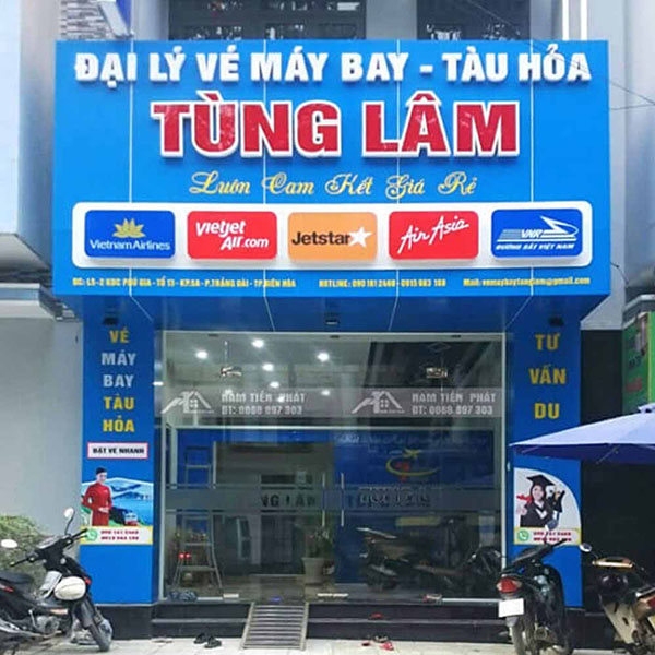 Mẫu bảng hiệu vé máy bay Tùng Lâm chất liệu Alu chữ nổi Mica
