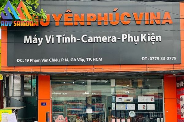 Bảng hiệu camera Nguy&ecirc;n Ph&uacute;c