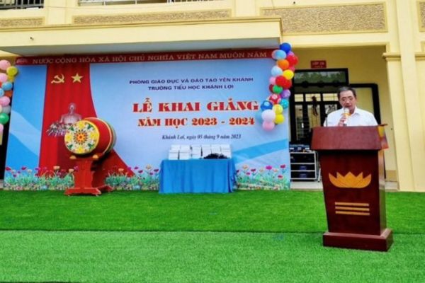 Backdrop khai giảng trường tiểu học Kh&aacute;nh Lợi