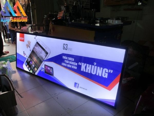 Làm bảng hiệu hộp đèn bạt hiflex tại TPHCM 